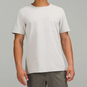 NWT - LULULEMON Mens Chest Pocket Relaxed Fit T-Shirt